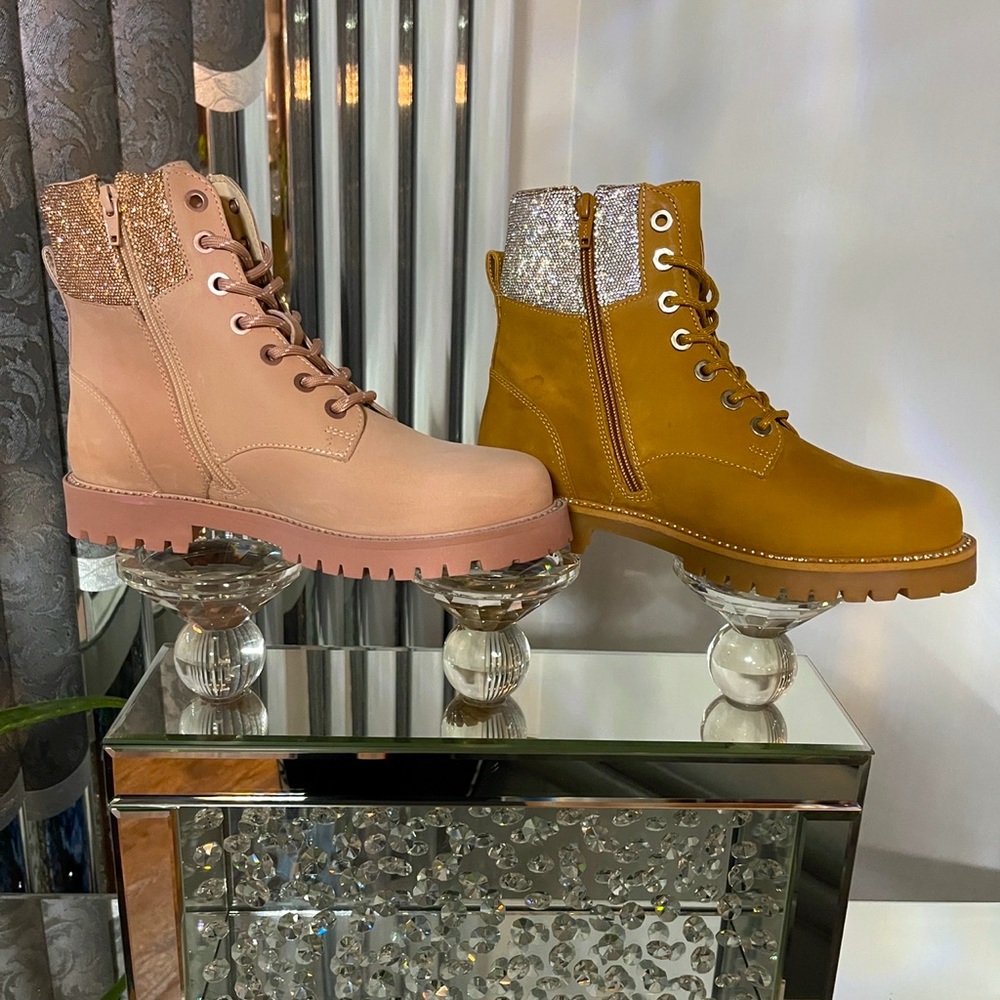 Women boots